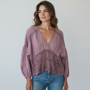 Lucky Brand Mauve Crochet Detail Blouse Size Small